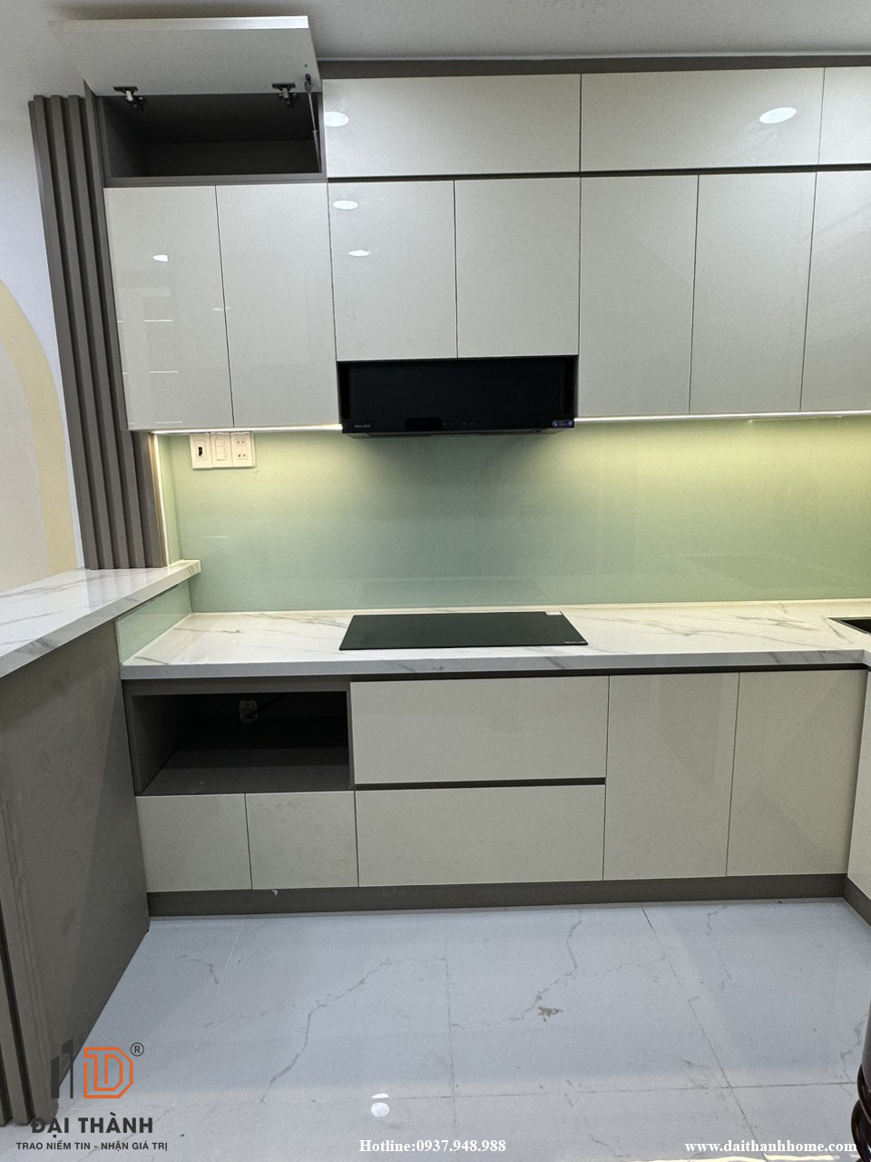 Hình 2: Khu vực bếp